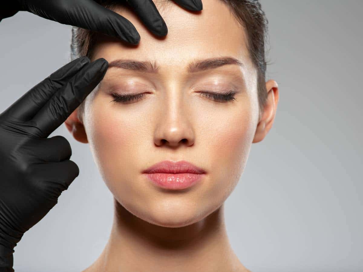 Featured image for What Is the Best Age to Get an Eyebrow Lift
