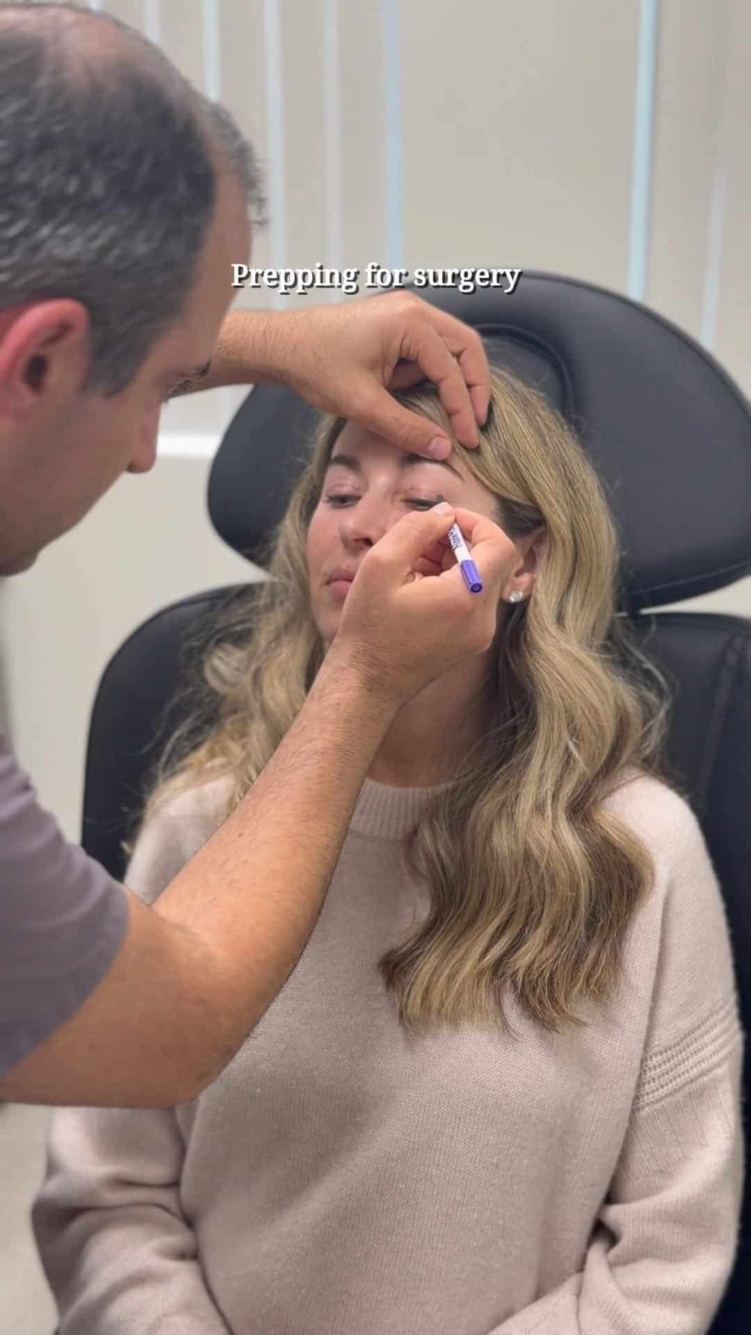 Choosing-to-have-upper-blepharoplasty-cover